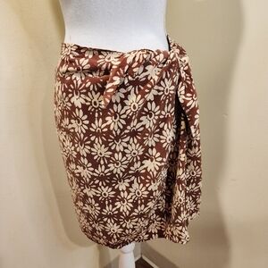 ANN TAYLOR Women's Brown Floral Silk Wrap Mini Skirt size M